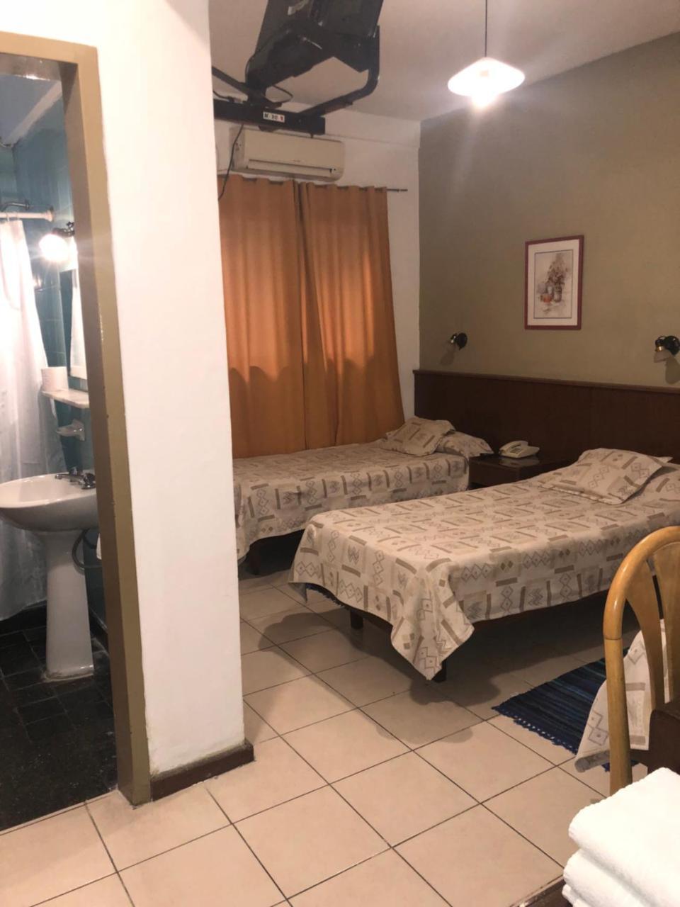 Dallas Hotel San Miguel de Tucumán Buitenkant foto